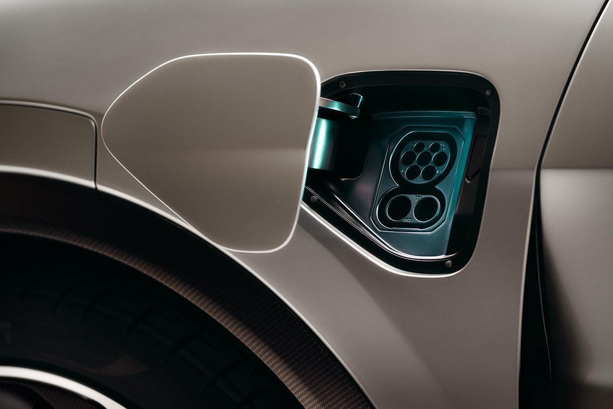 Nuevo Lotus Eletre, el primer SUV eléctrico de la marca