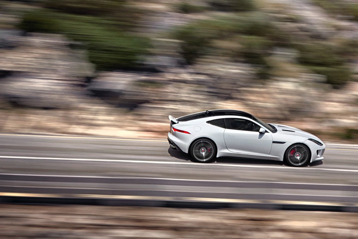 Jaguar F-Type Coupe, datos fotos y vídeo del Jaguar más deportivo