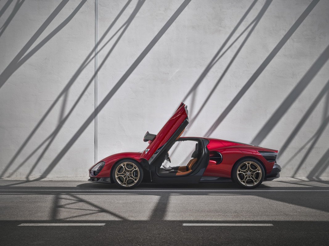 Alfa Romeo 33 Stradale, una joya exclusiva para 33 afortunados 