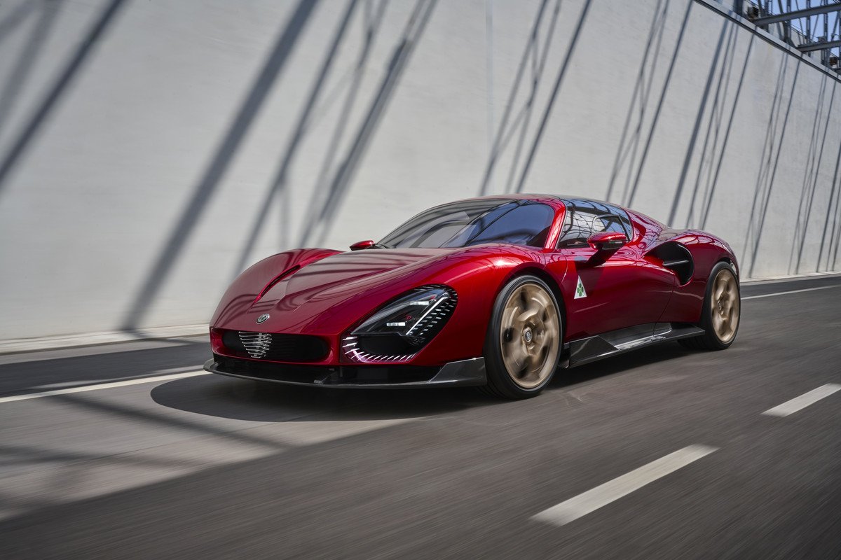 Alfa Romeo 33 Stradale, una joya exclusiva para 33 afortunados 