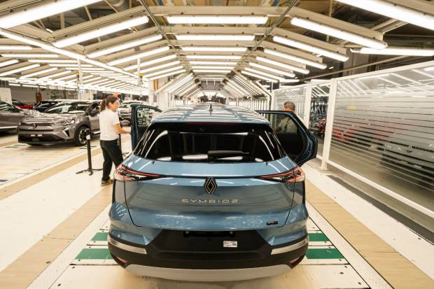 Renault contrata a 1.000 empleados en Valladolid para producir sus nuevos SUV compactos