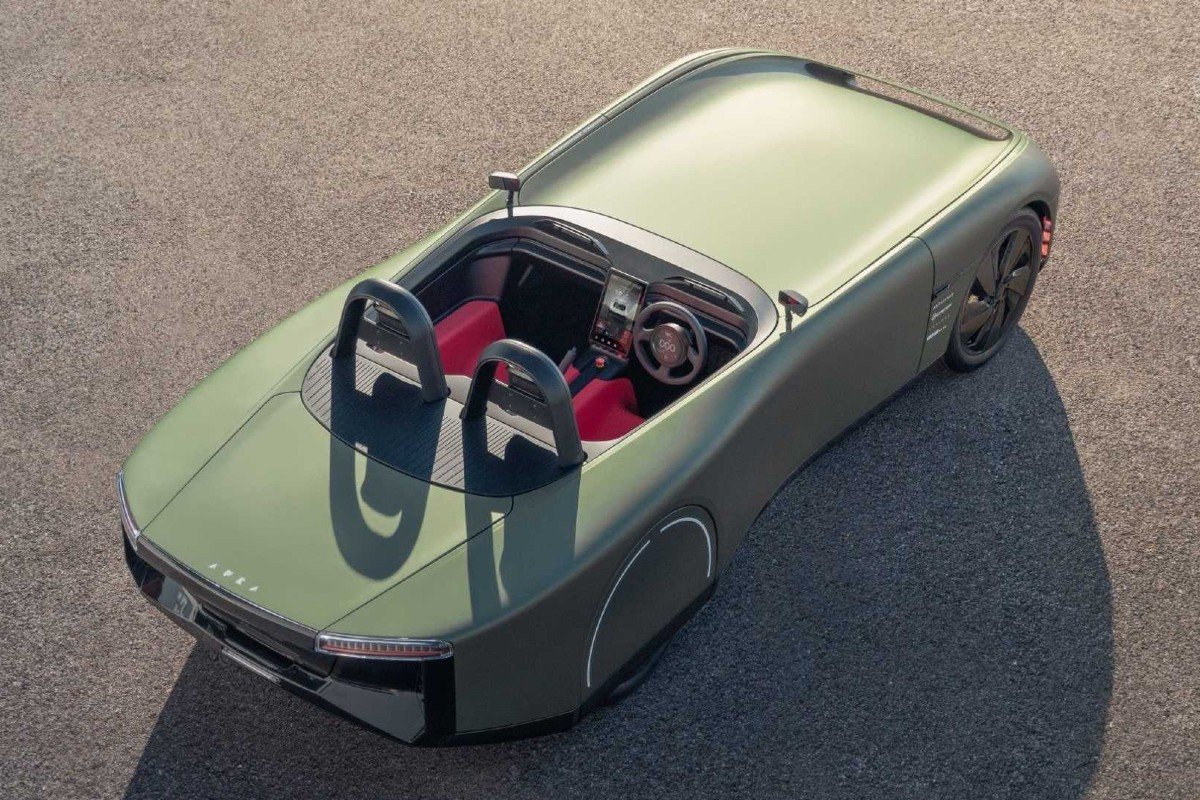 Aura, el coche bala descapotable 100% eléctrico que sueña con llegar a producción