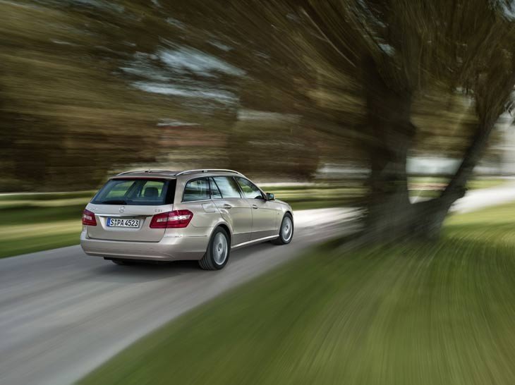 Nuevos familiares: Mercedes Clase E Estate y Golf Variant