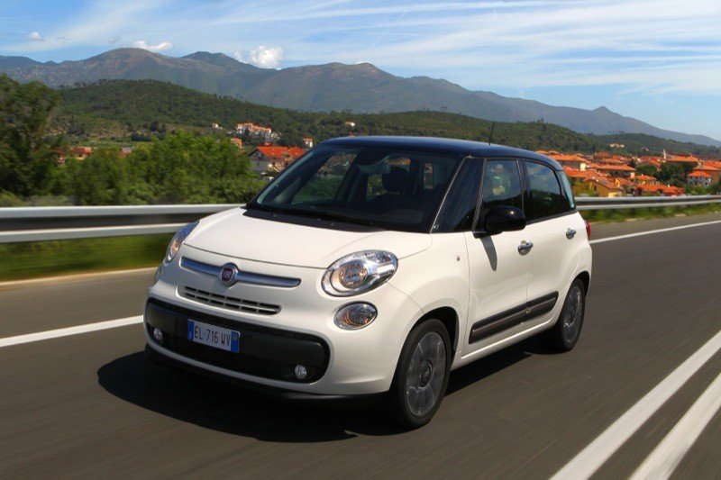 Comprar coche: Fiat 500 L, a la venta desde 13.500 €