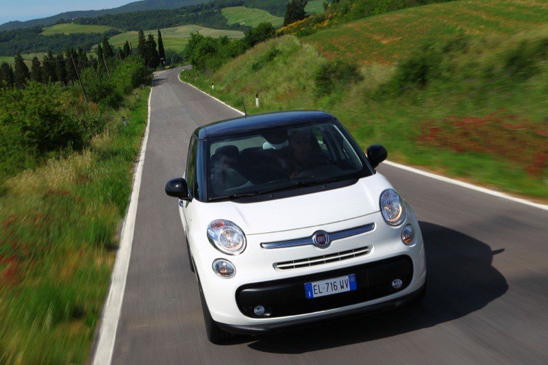 Comprar coche: Fiat 500 L, a la venta desde 13.500 €