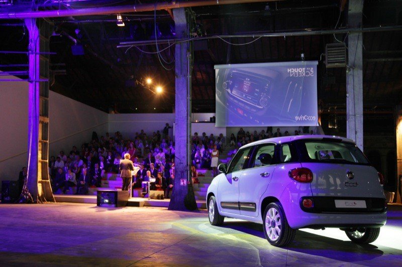 Comprar coche: Fiat 500 L, a la venta desde 13.500 €