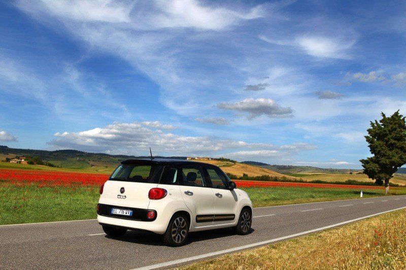 Comprar coche: Fiat 500 L, a la venta desde 13.500 €