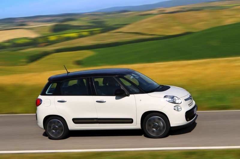 Comprar coche: Fiat 500 L, a la venta desde 13.500 €