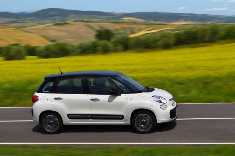 Comprar coche: Fiat 500 L, a la venta desde 13.500 €