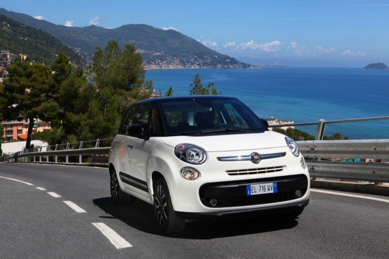 Comprar coche: Fiat 500 L, a la venta desde 13.500 €