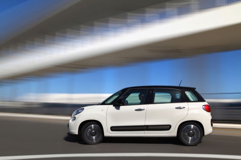 Comprar coche: Fiat 500 L, a la venta desde 13.500 €