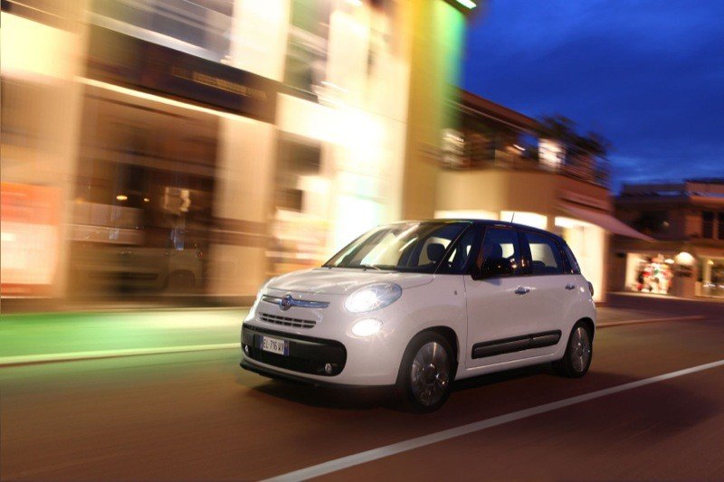 Comprar coche: Fiat 500 L, a la venta desde 13.500 €