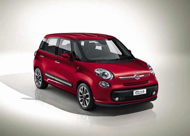 Comprar coche: Fiat 500 L, a la venta desde 13.500 €