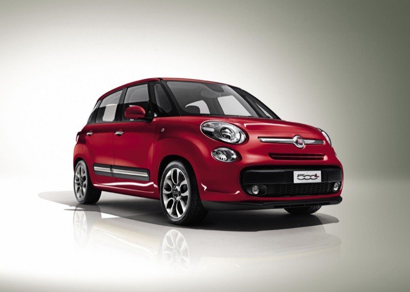 Comprar coche: Fiat 500 L, a la venta desde 13.500 €