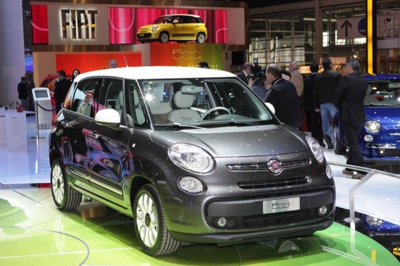 Comprar coche: Fiat 500 L, a la venta desde 13.500 €