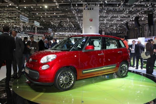 Comprar coche: Fiat 500 L, a la venta desde 13.500 €