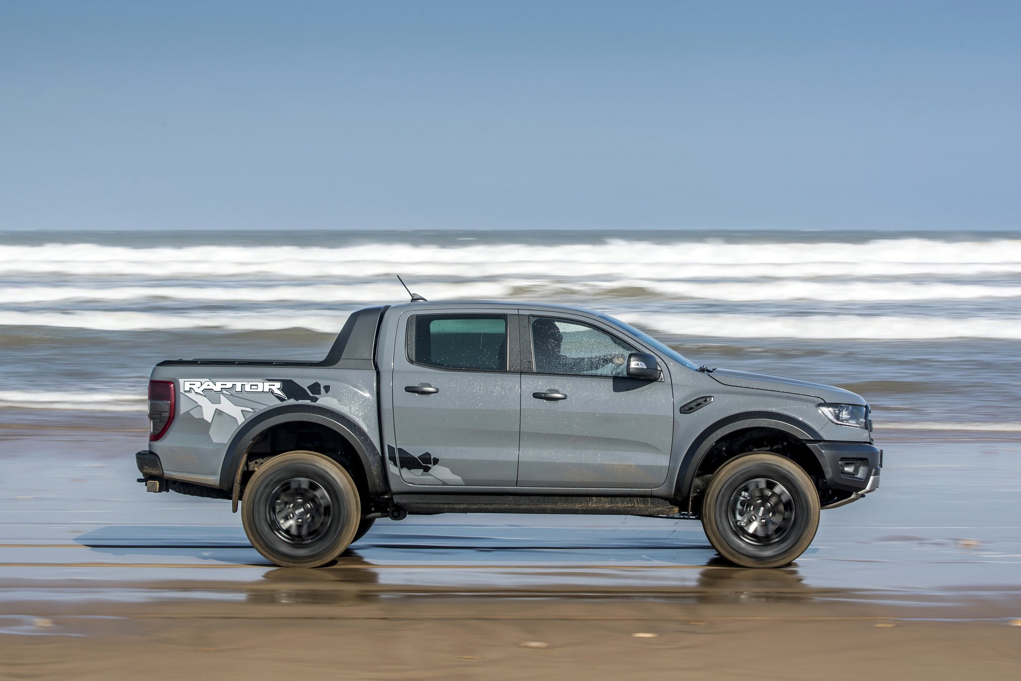 Probamos el Ford Ranger Raptor, un 4x4 de altas prestaciones