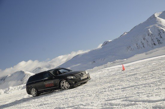 Cursos de conducción tracción 4Matic  de Mercedes