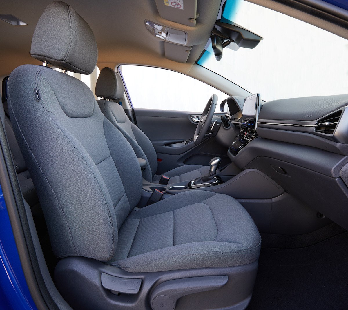 Prueba nueva gama Hyundai Ioniq, híbrido, enchufable y eléctrico