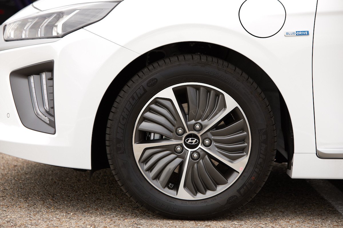 Prueba nueva gama Hyundai Ioniq, híbrido, enchufable y eléctrico