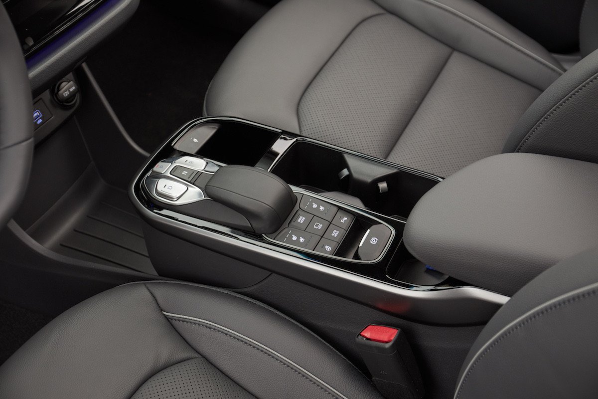 Prueba nueva gama Hyundai Ioniq, híbrido, enchufable y eléctrico