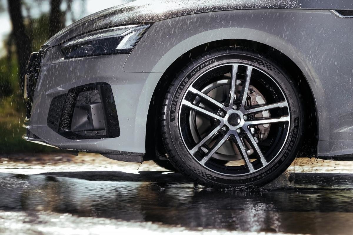 Michelin Pilot Sport 5