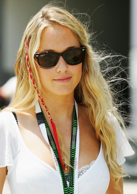 F1: Pasarela F1, las novias de la velocidad