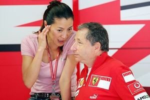 F1: Pasarela F1, las novias de la velocidad