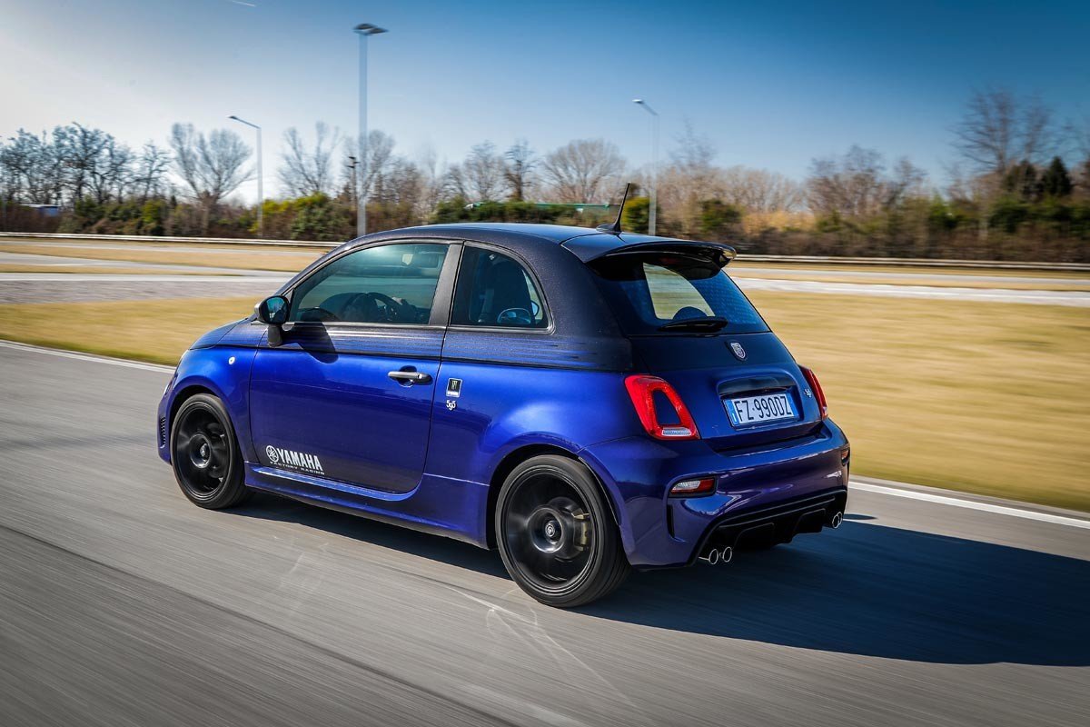 Abarth 595 Scorpionero y Monster Energy Yamaha: todo sobre las nuevas series especiales