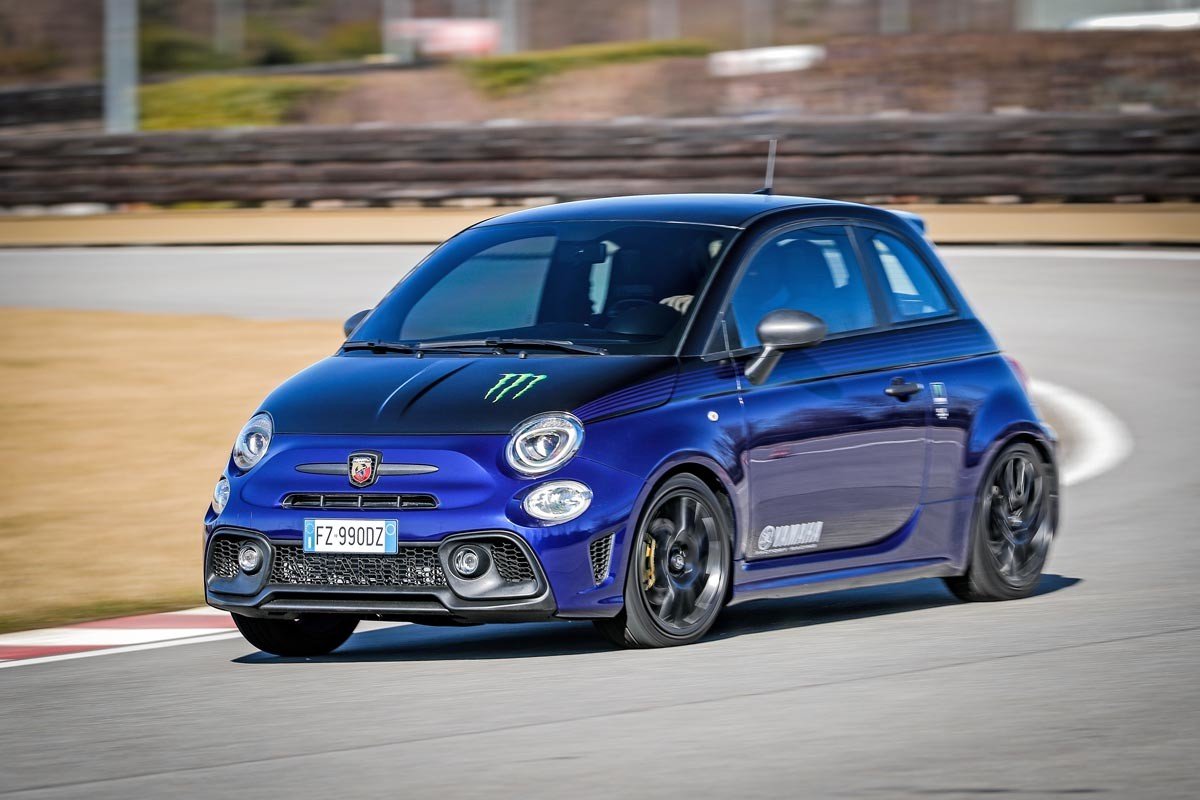 Abarth 595 Scorpionero y Monster Energy Yamaha: todo sobre las nuevas series especiales