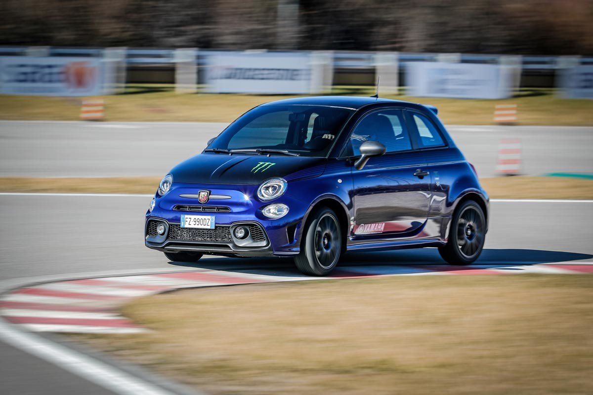 Abarth 595 Scorpionero y Monster Energy Yamaha: todo sobre las nuevas series especiales