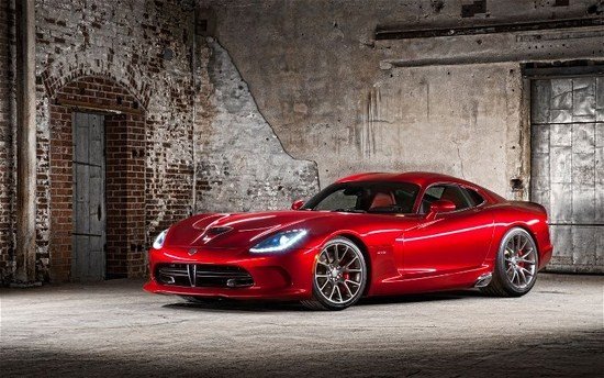 Chrysler resucita a la víbora: Viper SRT 2013