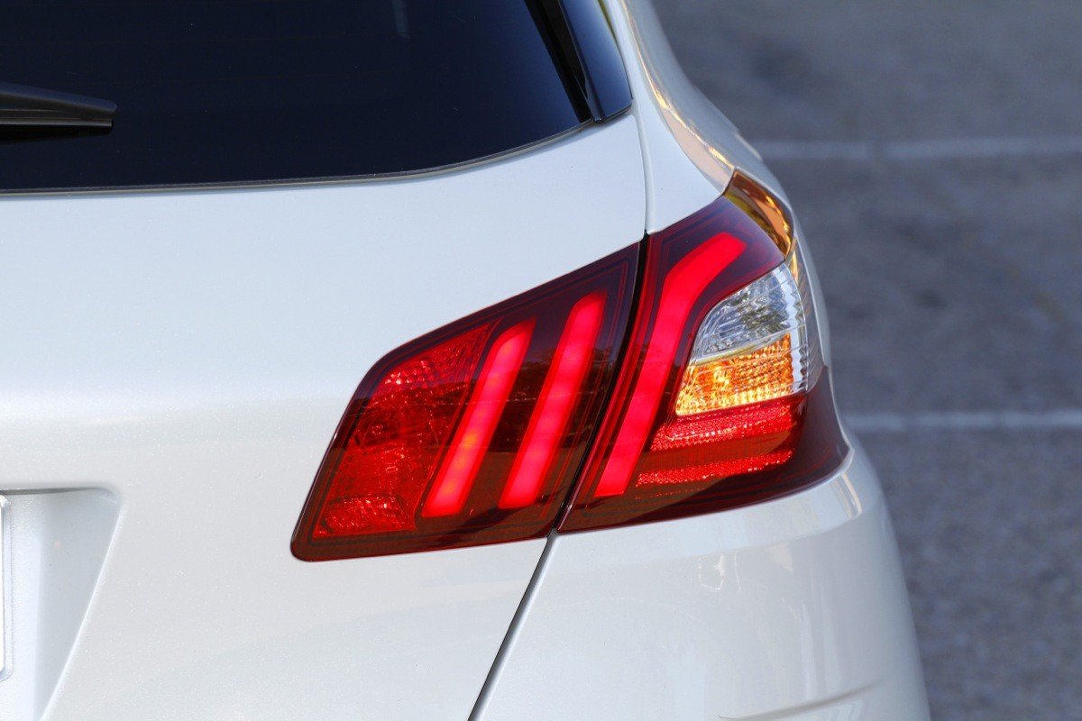 Comparativa Peugeot 308 vs Volkswagen Golf