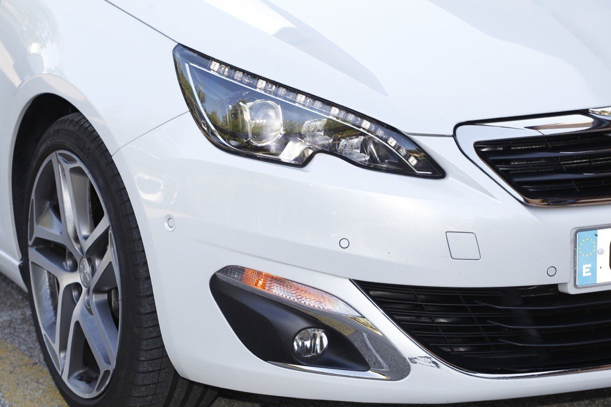 Comparativa Peugeot 308 vs Volkswagen Golf