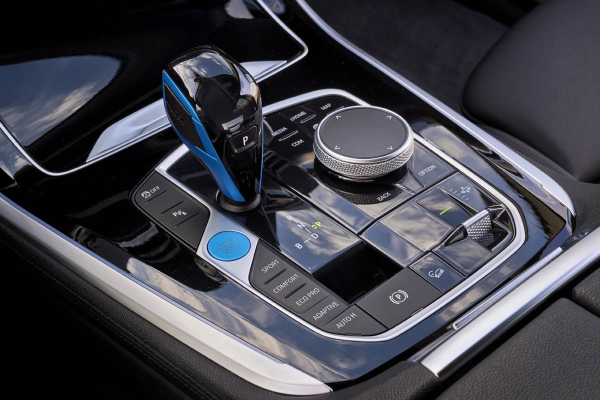 BMW ya tiene rodando su primer coche de hidrógeno, el iX5 Hydrogen. Conoce sus detalles