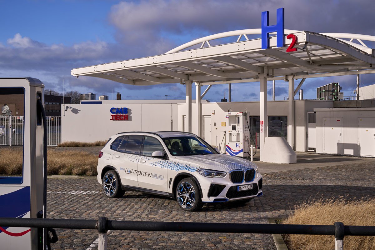 BMW ya tiene rodando su primer coche de hidrógeno, el iX5 Hydrogen. Conoce sus detalles