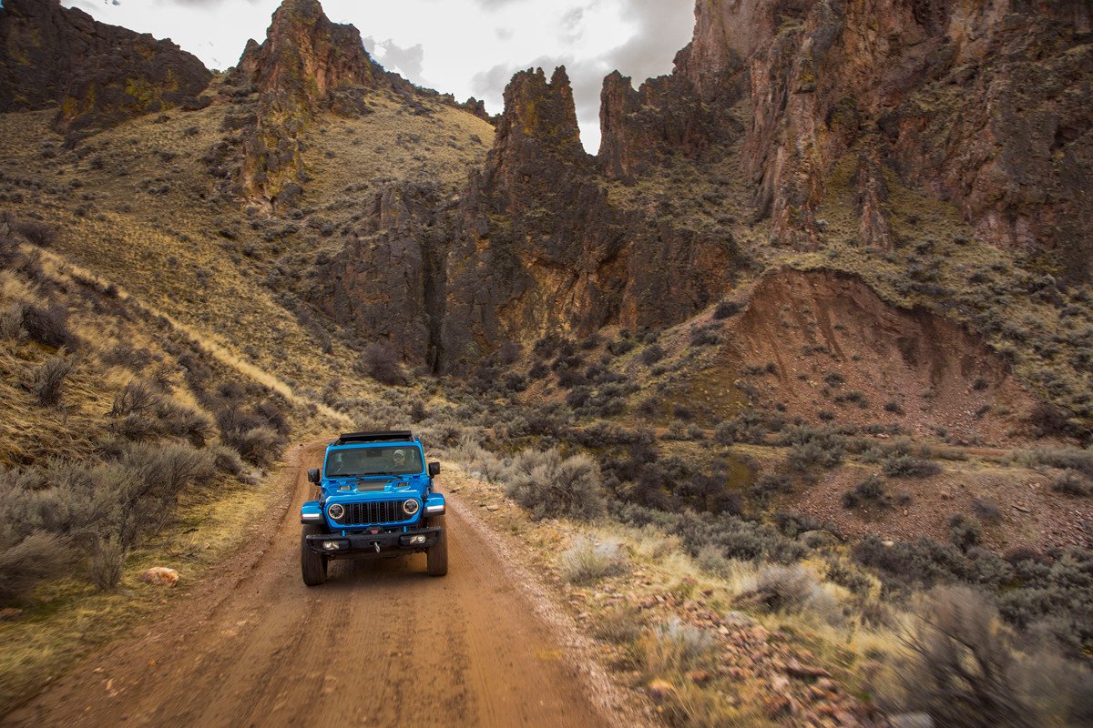 En 2024 llega el nuevo Jeep Wrangler con nueva parrilla: te contamos todos sus detalles