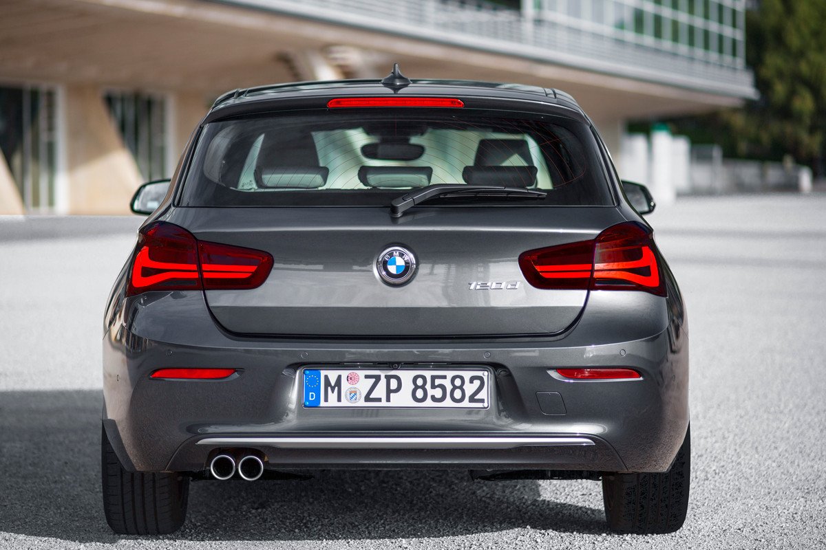 El BMW Serie 1 estrena imagen y dos motores