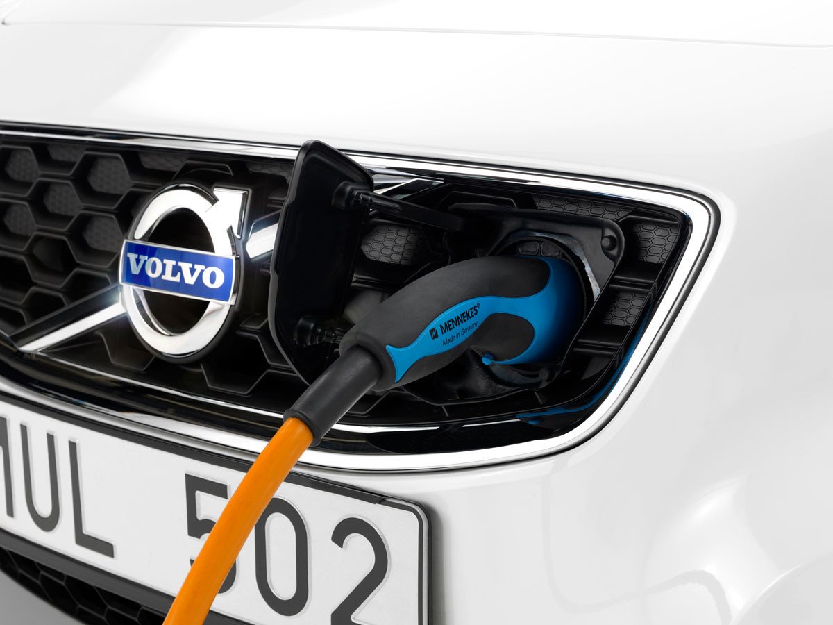 Volvo ya prepara el C30 eléctrico enchufable