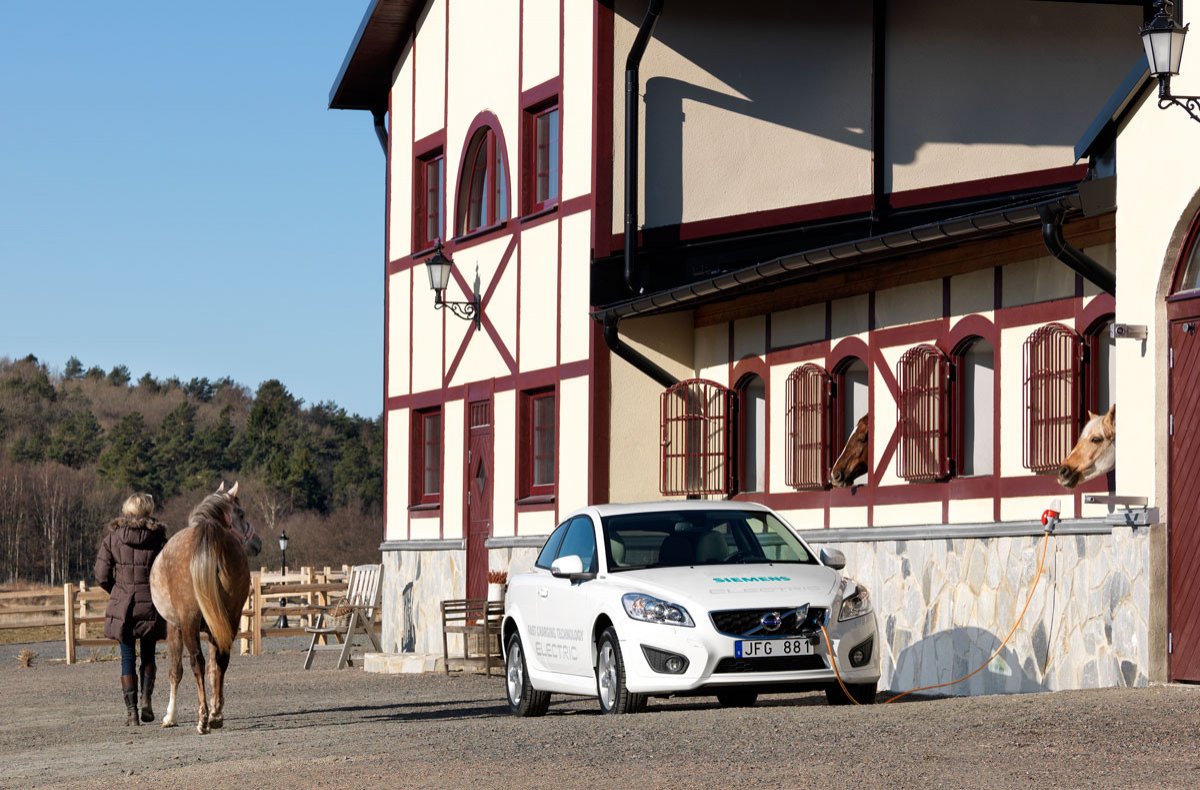 Volvo ya prepara el C30 eléctrico enchufable