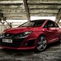 Ibiza Bocanegra, Dacia Sandero Stepway y Focus Xroad: Coches con trajes nuevos