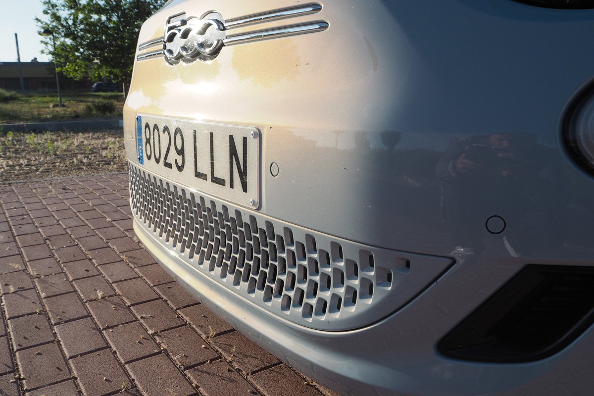 Prueba y opinión Fiat 500e: autonomía, precio y su versión cabrio