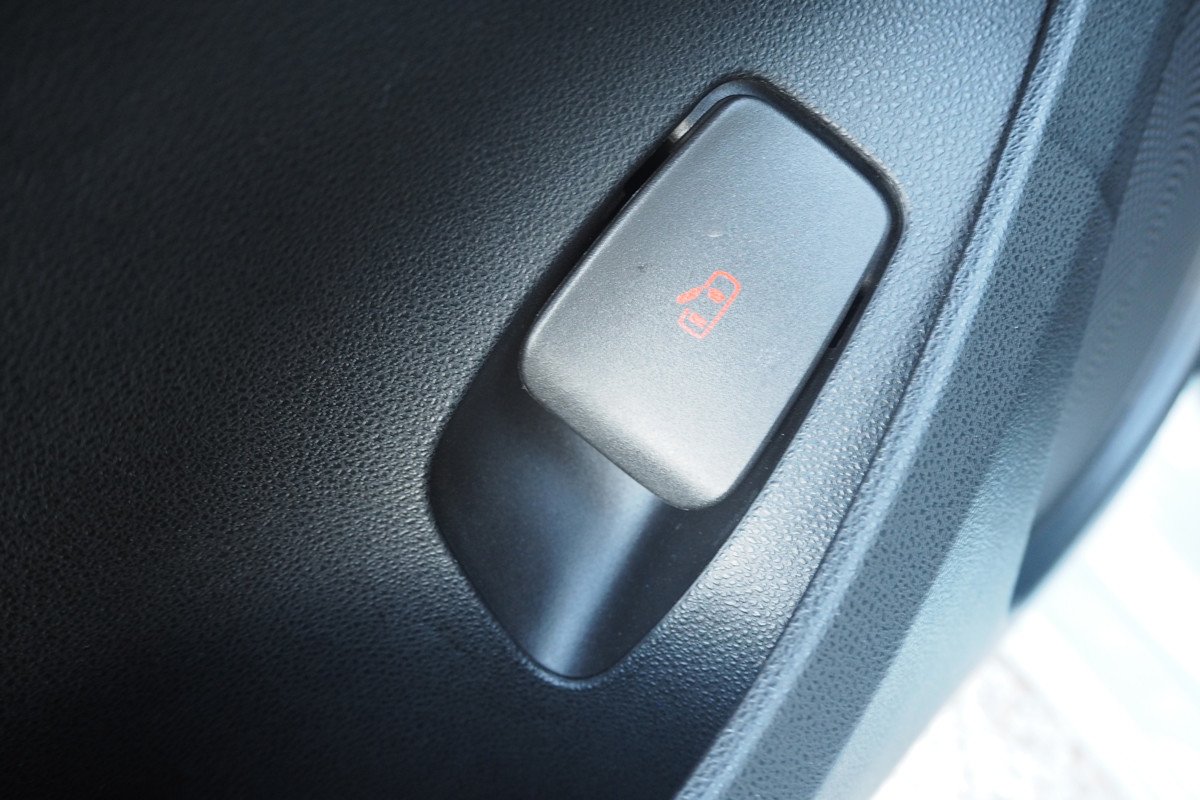 Prueba y opinión Fiat 500e: autonomía, precio y su versión cabrio