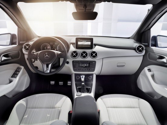 Nuevo Mercedes Clase B: más deportivo, menos monovolumen.