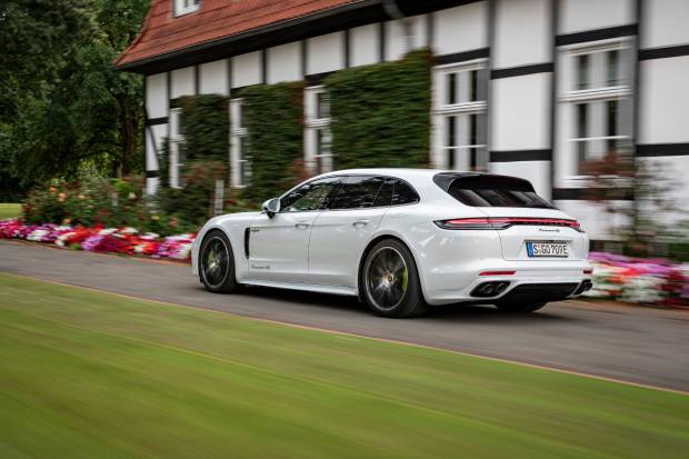 Prueba nuevo Porsche Panamera Híbrido: nuestra opinión en 4 claves