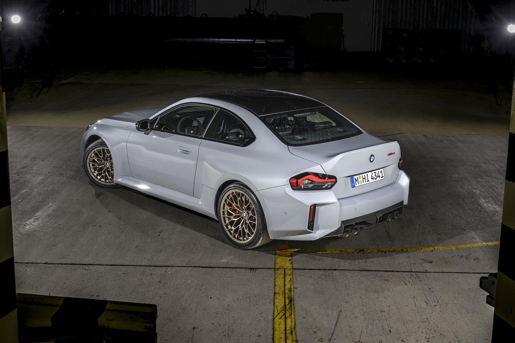 BMW M2 CS 2025: El más potente, ligero, rápido y radical de la historia