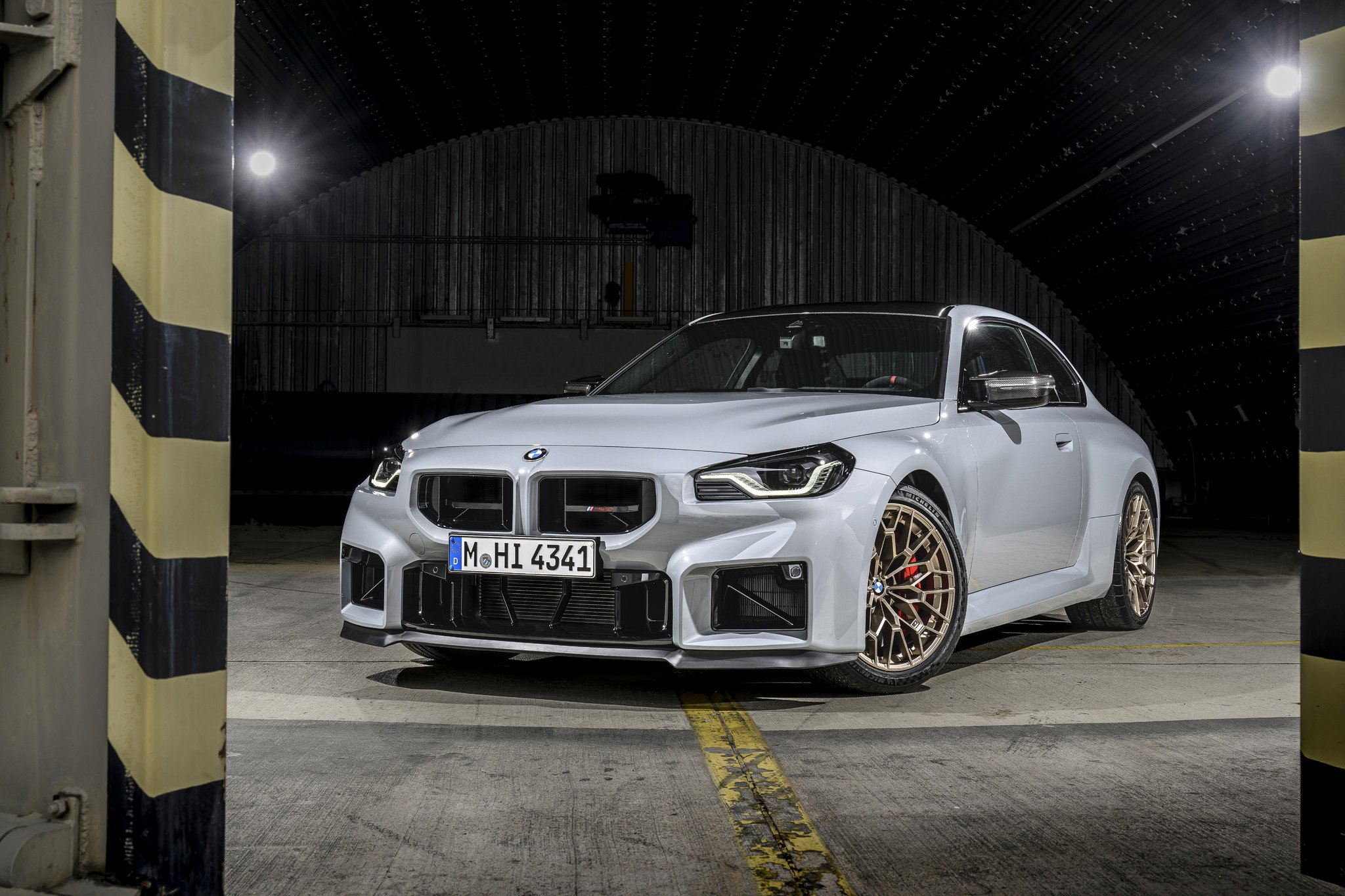 BMW M2 CS 2025: El más potente, ligero, rápido y radical de la historia
