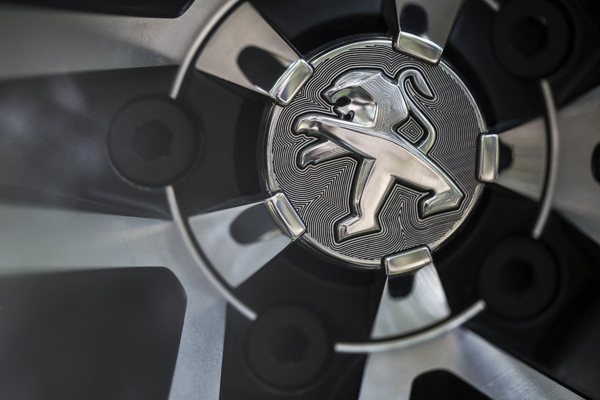 Peugeot Exalt: ¿el futuro coupé de cinco puertas de Peugeot?