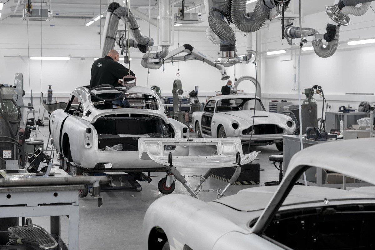 Aston Martin vuelve a fabricar el DB5 55 años después