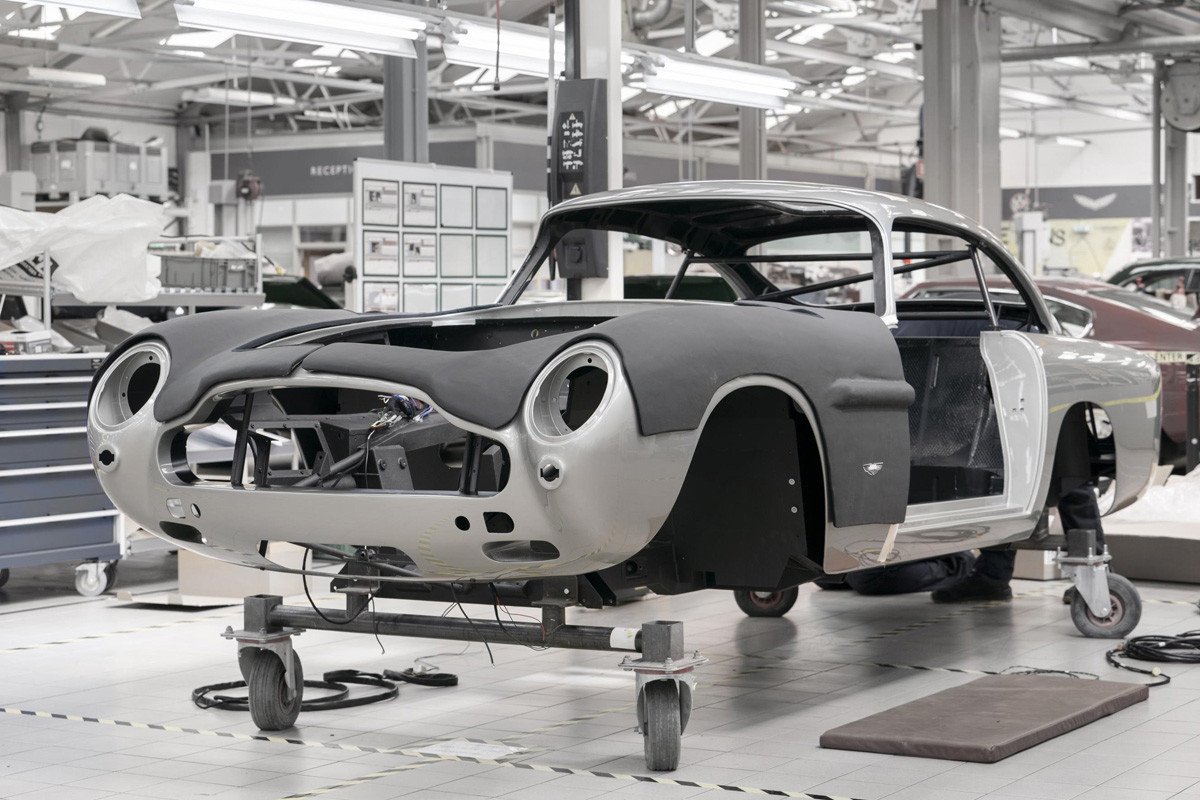 Aston Martin vuelve a fabricar el DB5 55 años después